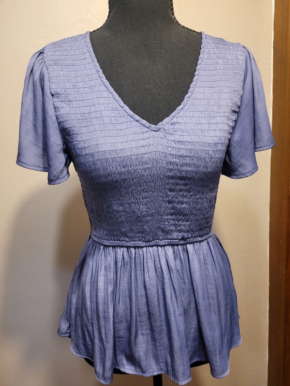 Mod On Trend Women’s Flutter Sleeve Smocked Babydoll Blouse Top Small